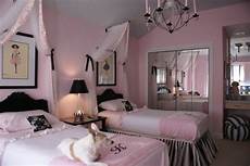 Classic Furnitures