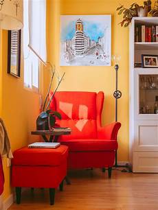 Corner Table