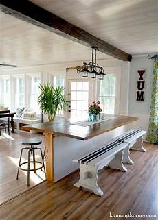 Corner Table