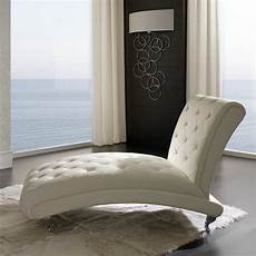 Pool Lounge Chairs
