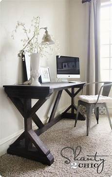 Small Corner Desk